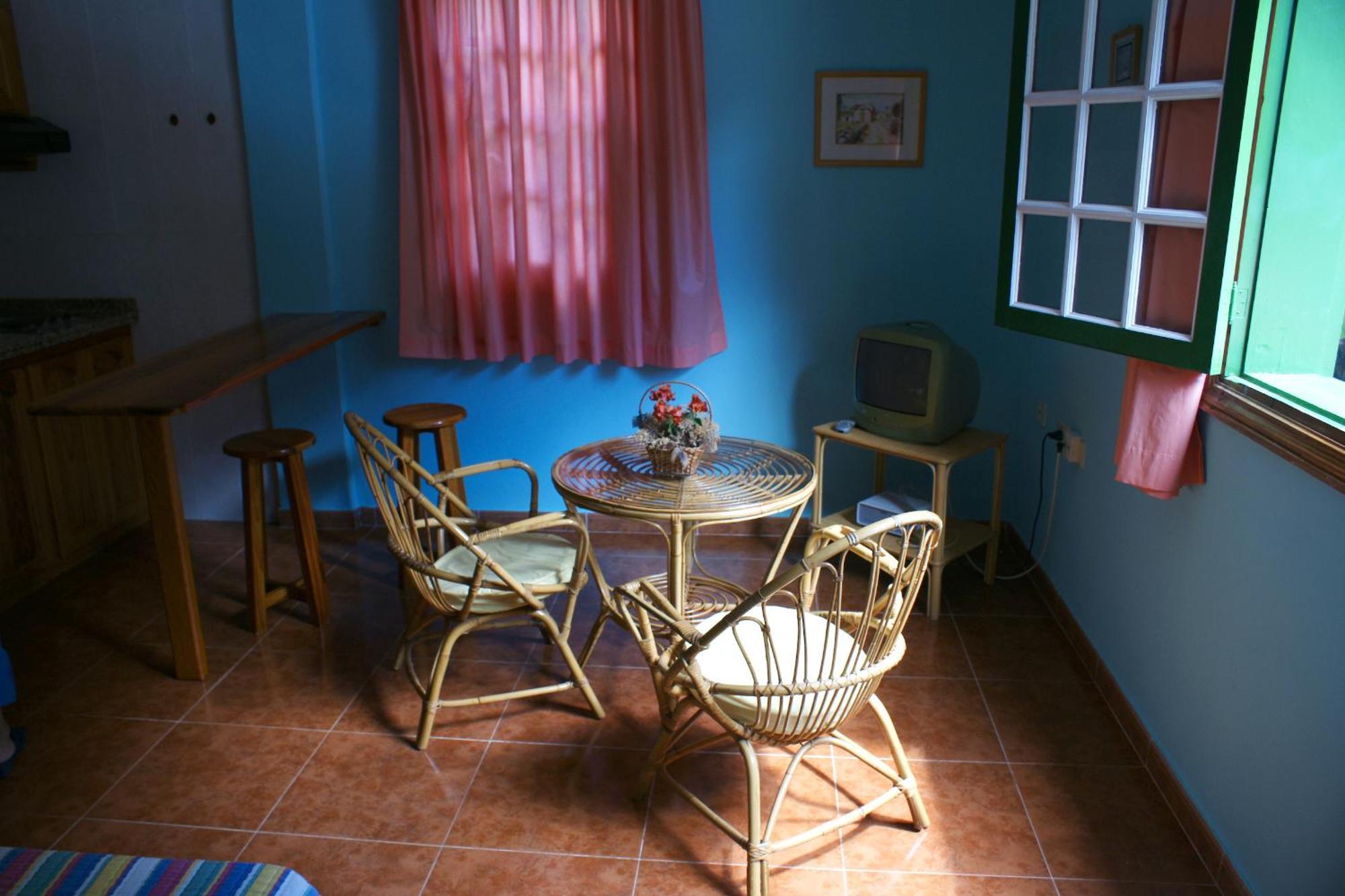 חוף ואיה גראן ריי Apartamentos Nelly חדר תמונה