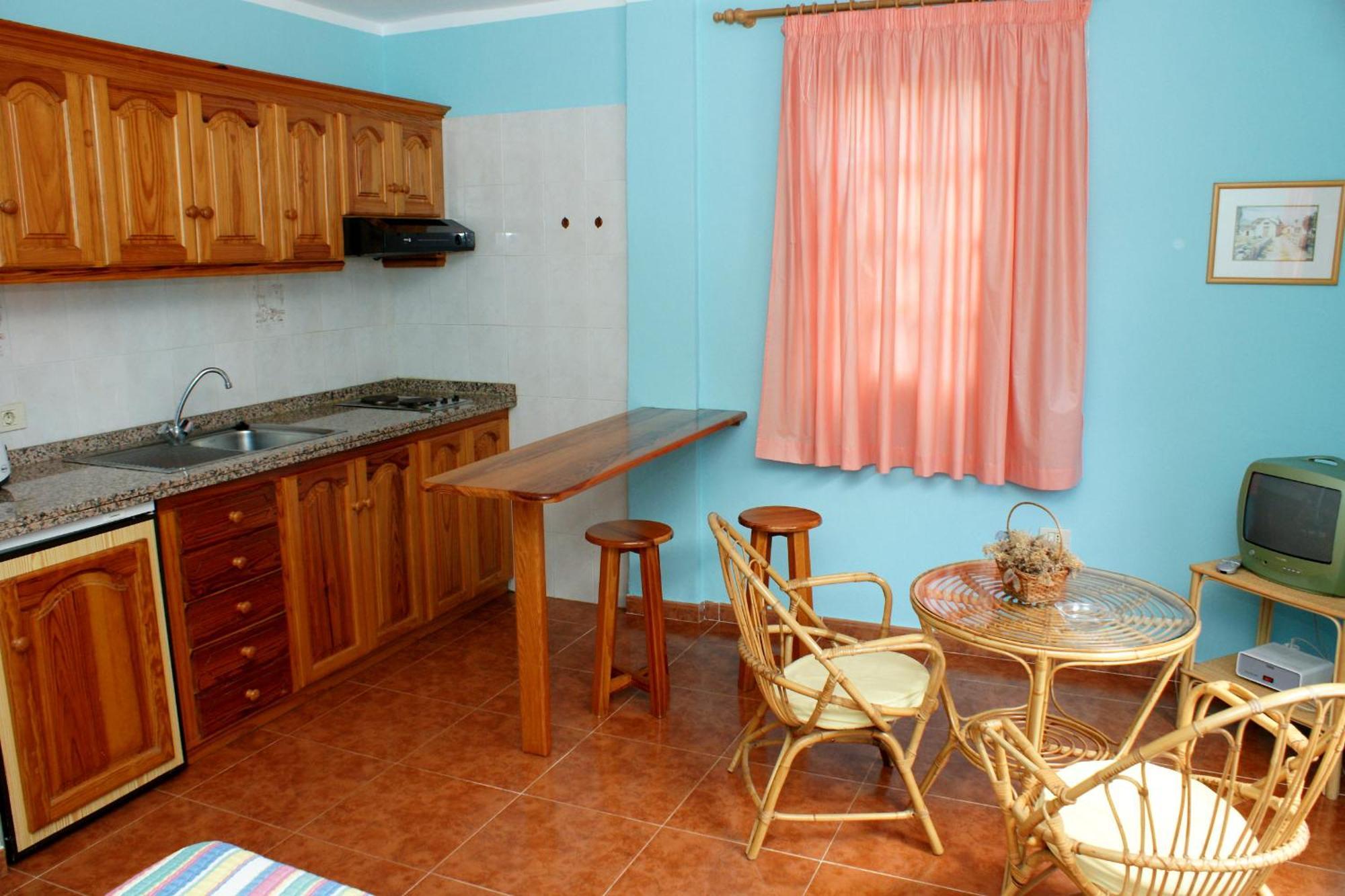 חוף ואיה גראן ריי Apartamentos Nelly חדר תמונה